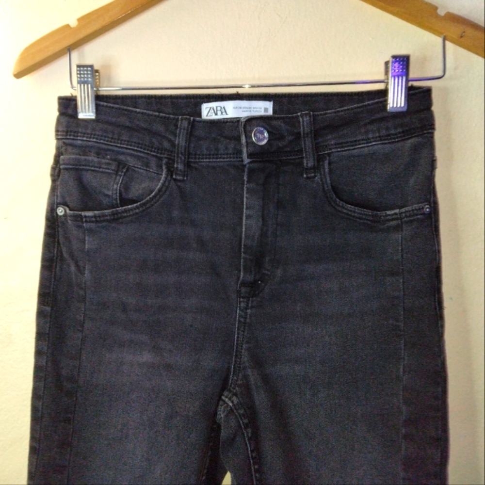 Zara Snap Up Ankle Skinny Jeans Size 4